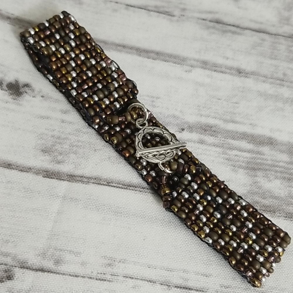 Brown, silver loom beaded bracelet - Picture 7 of 8